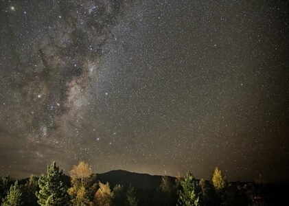 Documental viajeros de las estrellas.